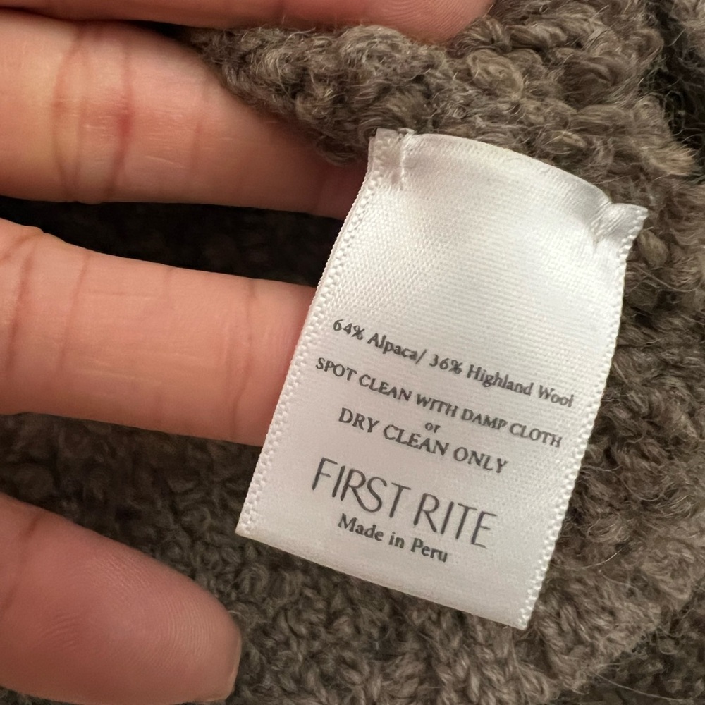 First Rite Textured Cropped Sweater - Picture 3 of 4